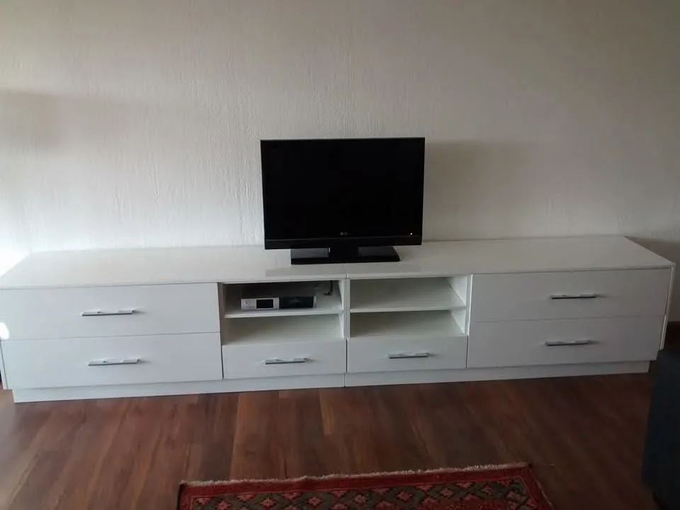 Laminated Flooring by Andrews Kitchens